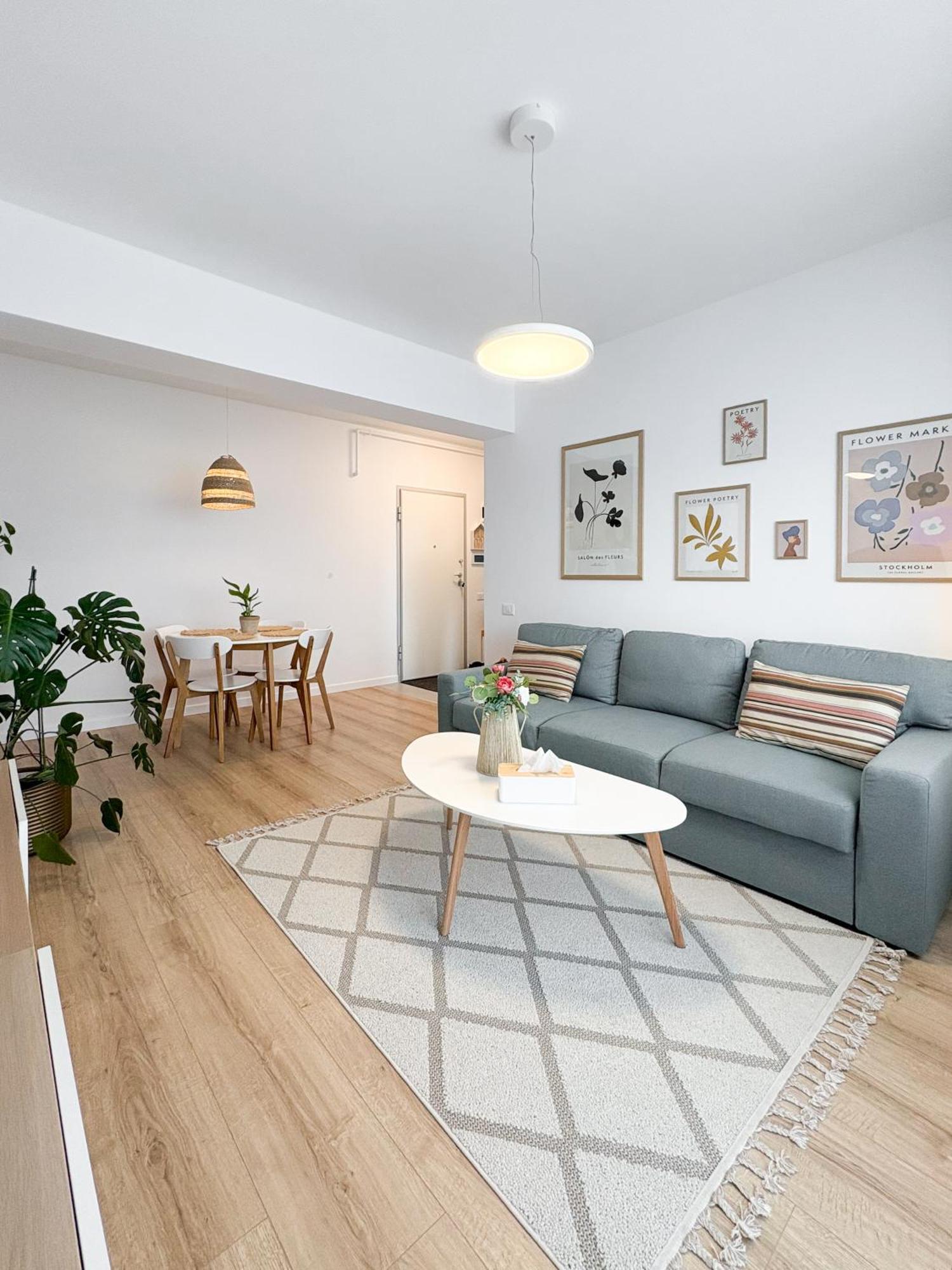 The Cozy Flat - Modern, New, 2 Rooms Apartment, Parking Bucarest Esterno foto