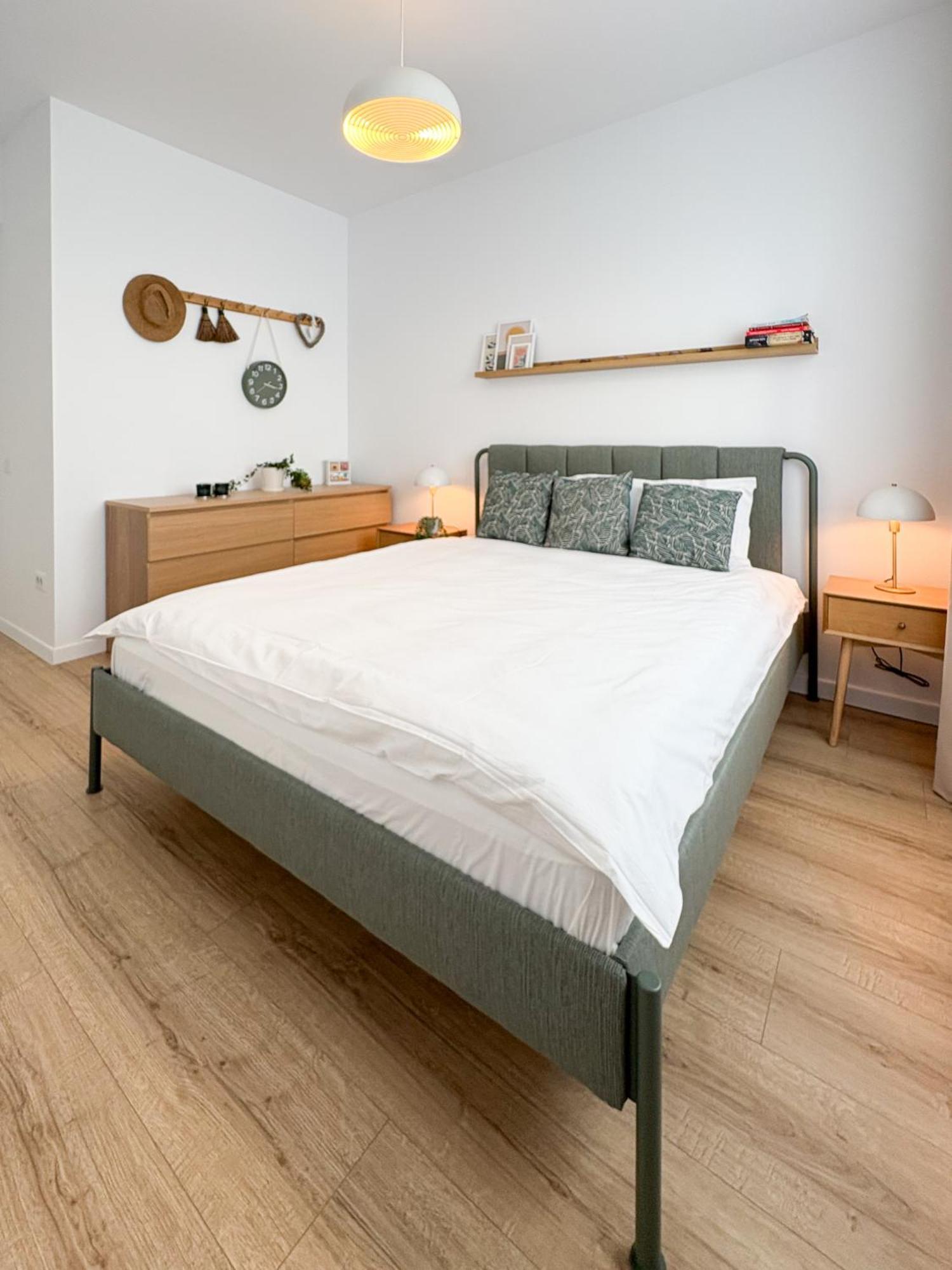 The Cozy Flat - Modern, New, 2 Rooms Apartment, Parking Bucarest Esterno foto